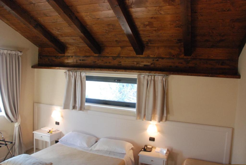 Albergo Della Ceramica Villanova Mondovi Bagian luar foto