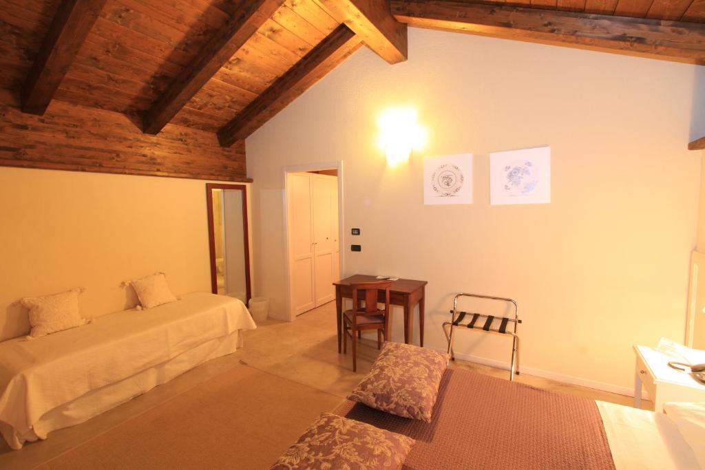 Albergo Della Ceramica Villanova Mondovi Ruang foto