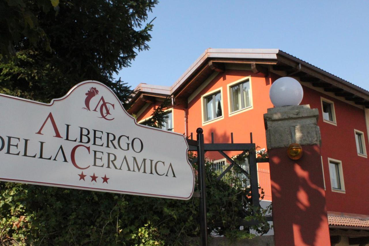 Albergo Della Ceramica Villanova Mondovi Bagian luar foto