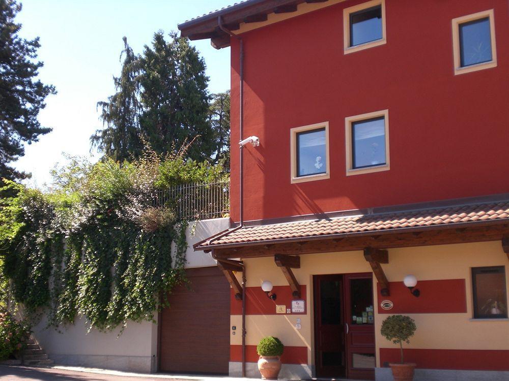 Albergo Della Ceramica Villanova Mondovi Bagian luar foto