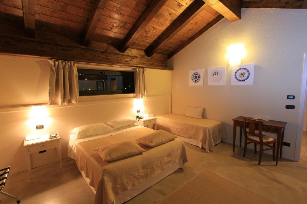 Albergo Della Ceramica Villanova Mondovi Bagian luar foto